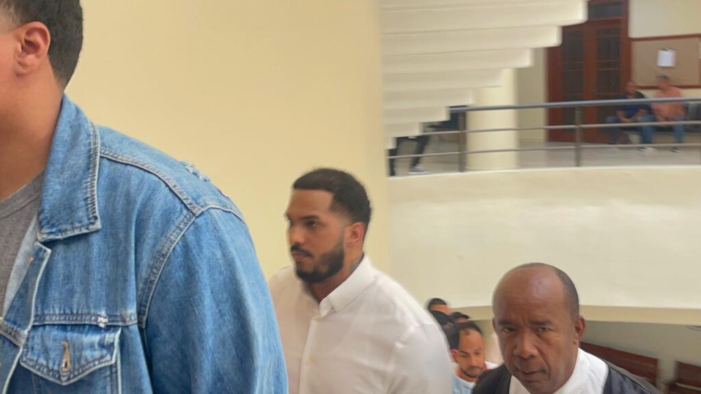 Wander Franco llega al tribunal de Puerto Plata a la espera del fallo de su nuevo juicio - Noticias de hoy en República Dominicana | De Último Minuto