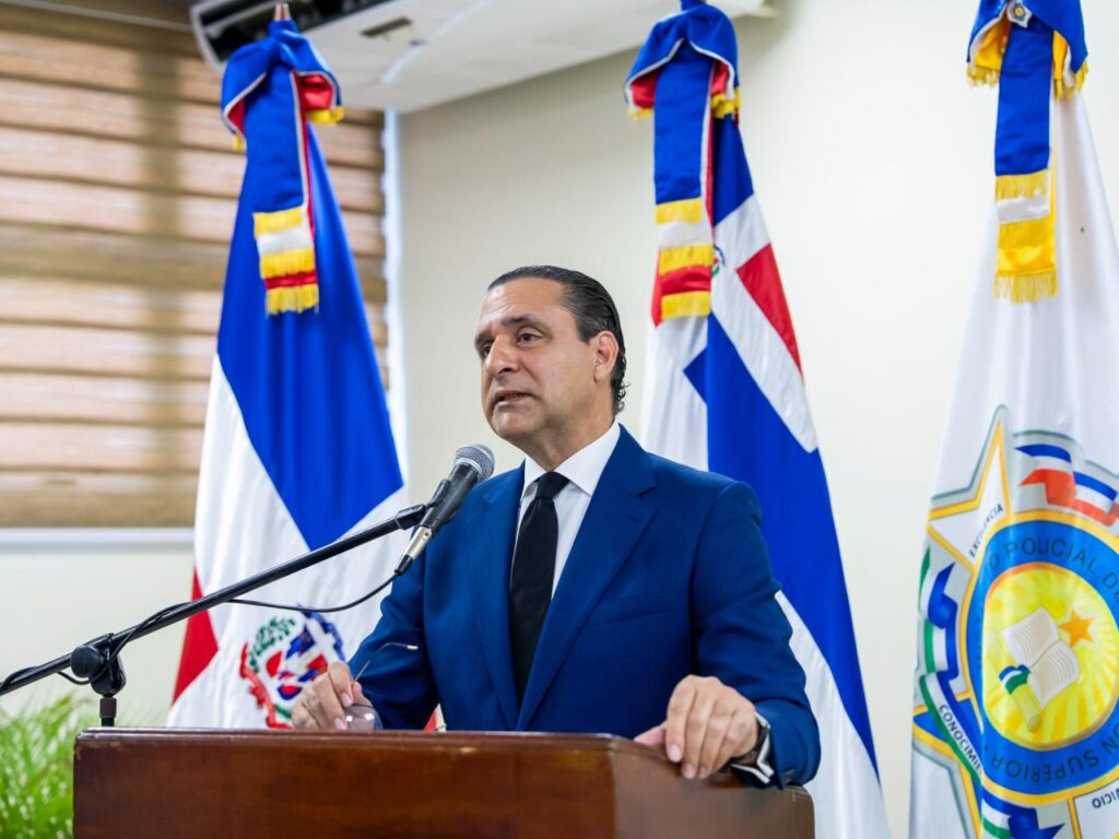 Vicepresidente ejecutivo de FINJUS destaca papel de la educación en la reforma de la Policía Nacional - Noticias de hoy en República Dominicana | De Último Minuto