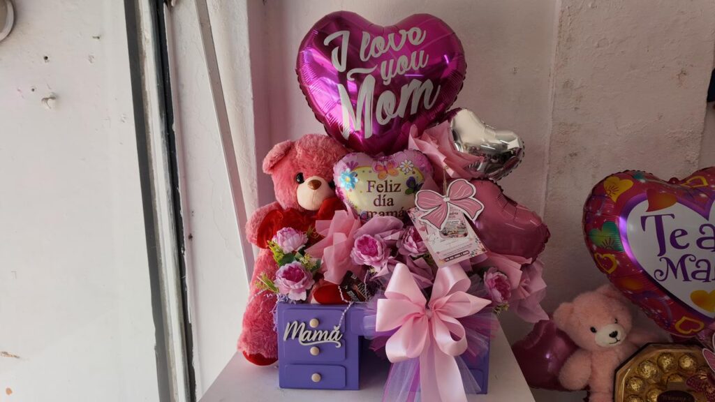 Ventas en floristerías se mantienen lentas a tres días del Día de las Madres | 3 | Ventas en floristerías se mantienen lentas a tres días del Día de las Madres - Noticias de hoy en República Dominicana | De Último Minuto