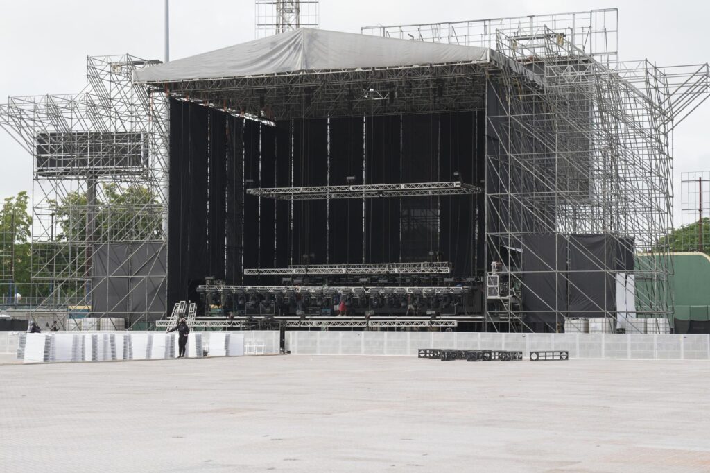 Afinan detalles de montaje para el concierto de Kany García este sábado en el Estadio Quisqueya | 3 | Afinan detalles de montaje para el concierto de Kany García este sábado en el Estadio Quisqueya - Noticias de hoy en República Dominicana | De Último Minuto