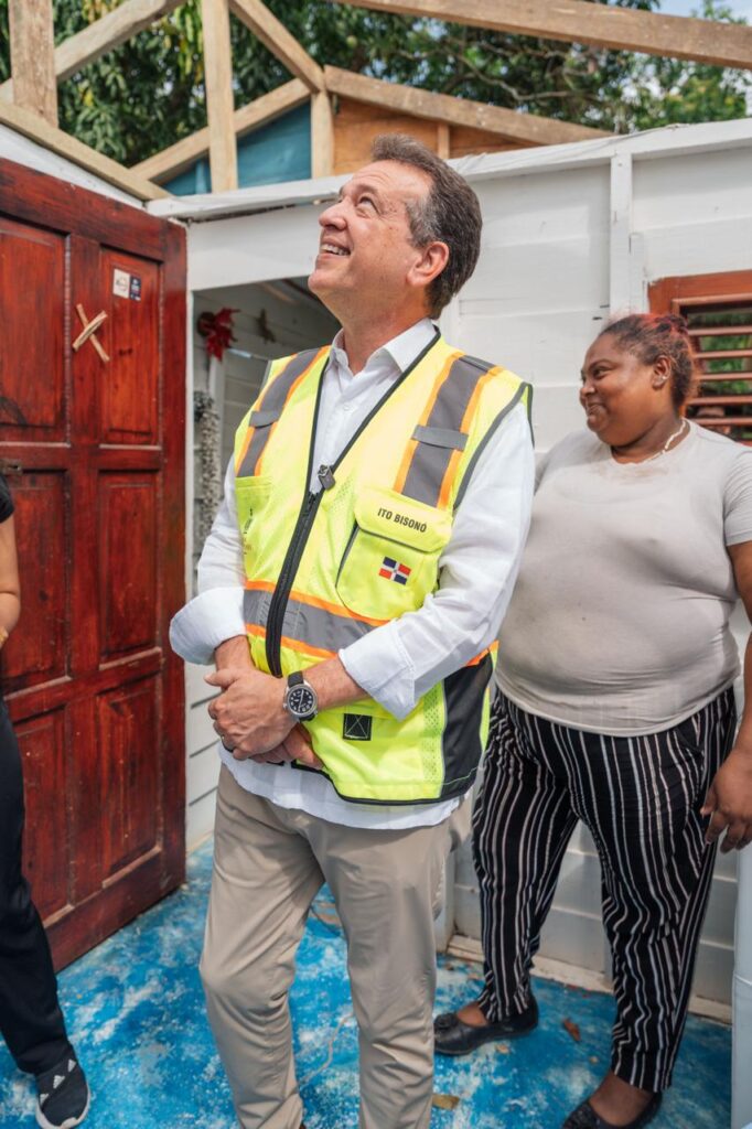 Ito Bisonó desarrolla agenda de trabajo en Santiago y Santiago Rodríguez; supervisa reparación de viviendas en La Ceibita - Noticias de hoy en República Dominicana | De Último Minuto