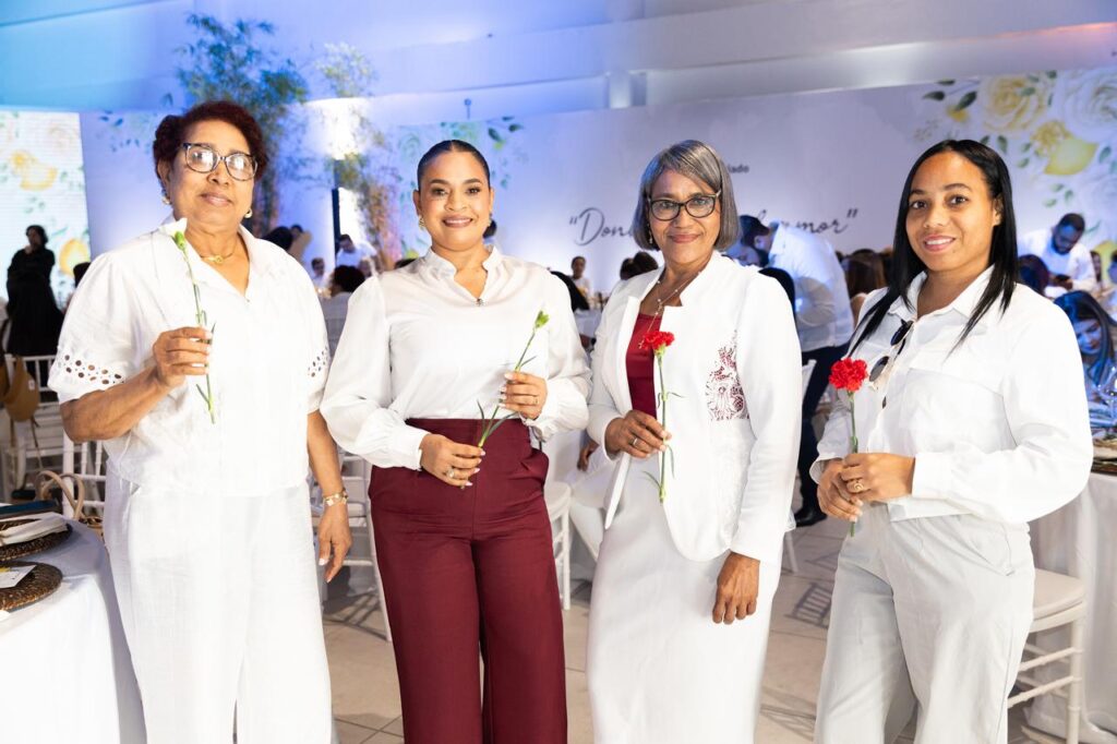 Voluntariado Banreservas celebra el Día de las Madres con el evento “Donde nace el amor” - Noticias de hoy en República Dominicana | De Último Minuto