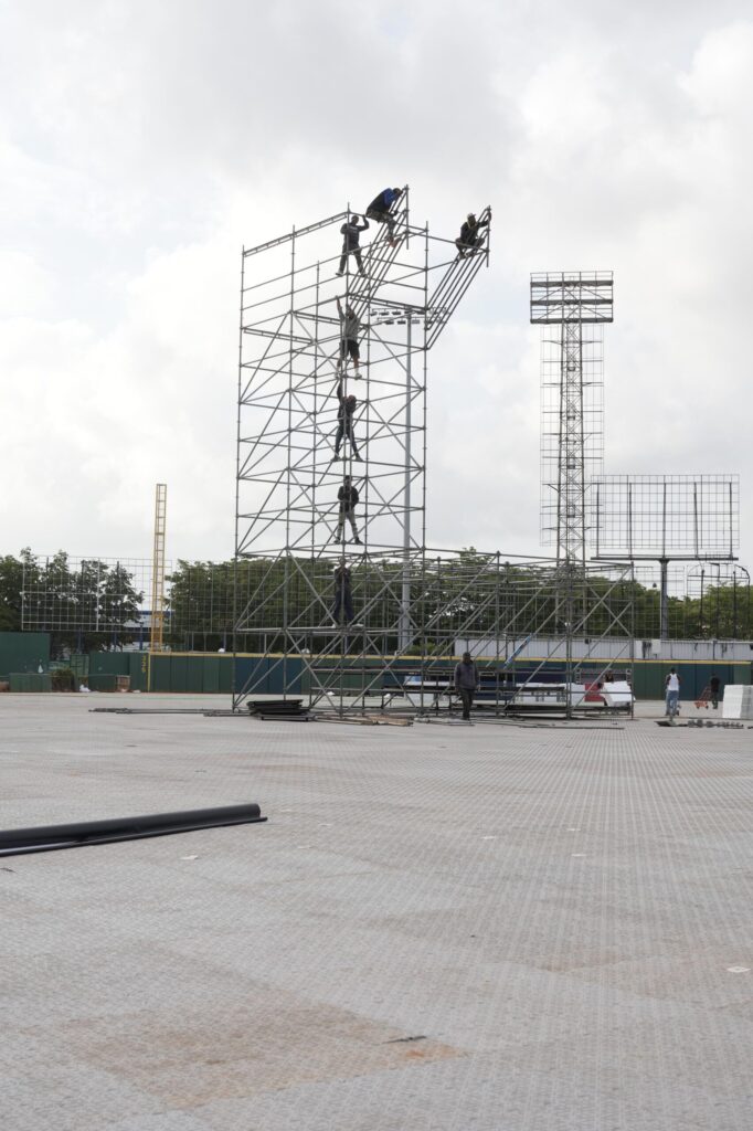 Afinan detalles de montaje para el concierto de Kany García este sábado en el Estadio Quisqueya | 2 | Afinan detalles de montaje para el concierto de Kany García este sábado en el Estadio Quisqueya - Noticias de hoy en República Dominicana | De Último Minuto