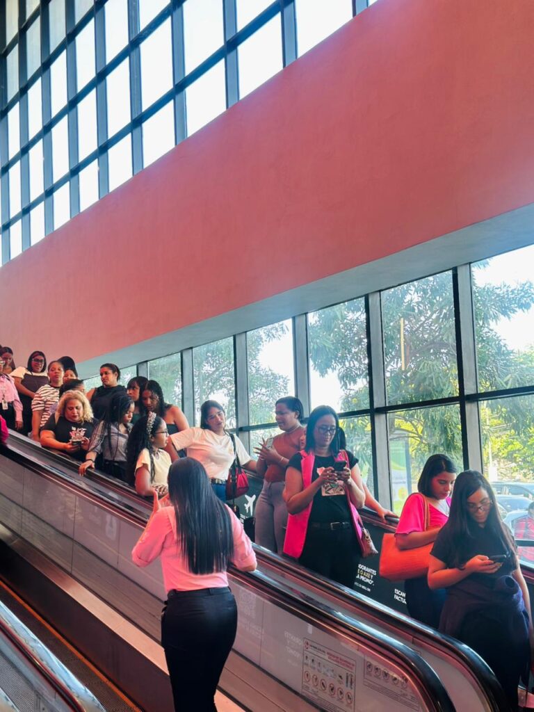 Cientos abarrotan Hipermercados Olé en el lanzamiento del Beauty Fest Olé 2026 | 2 | Cientos abarrotan Hipermercados Olé en el lanzamiento del Beauty Fest Olé 2026 - Noticias de hoy en República Dominicana | De Último Minuto