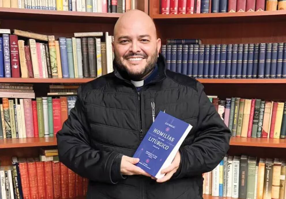 Condenan a 15 años de prisión a sacerdote costarricense en Estados Unidos por abuso sexual contra un menor - Noticias de hoy en República Dominicana | De Último Minuto