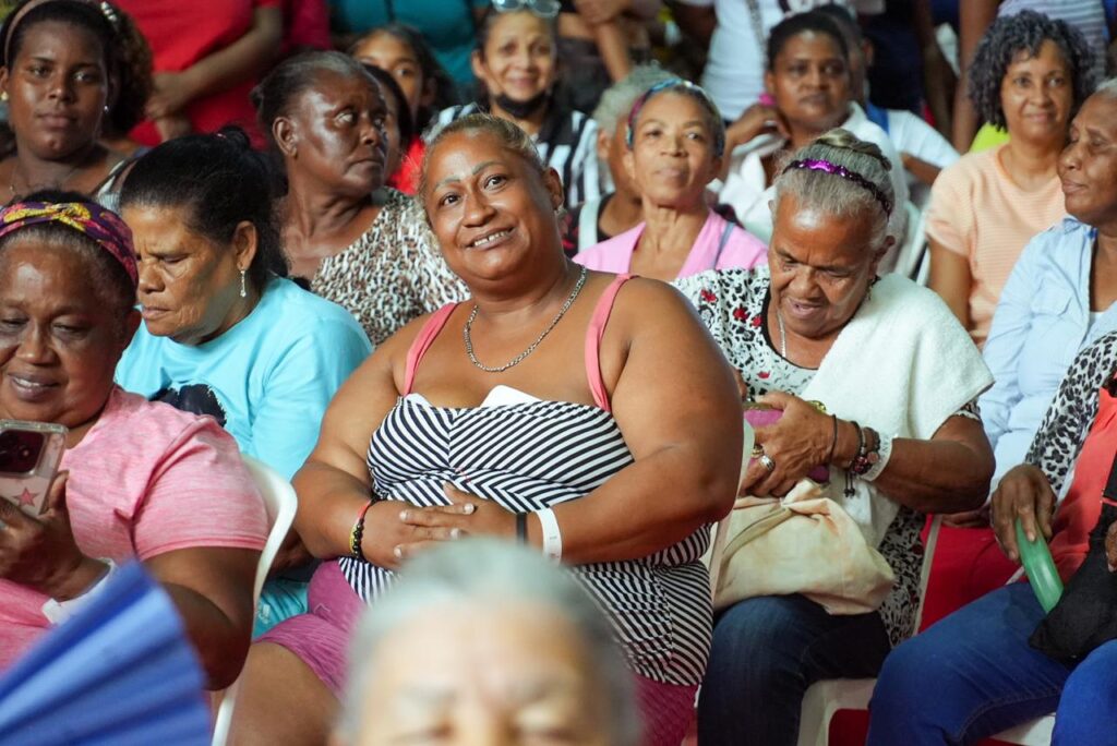 DASAC y Ayuntamiento de Los Alcarrizos celebran el Día de las Madres con gran rifa para miles de madres | 2 | DASAC y Ayuntamiento de Los Alcarrizos celebran el Día de las Madres con gran rifa para miles de madres - Noticias de hoy en República Dominicana | De Último Minuto