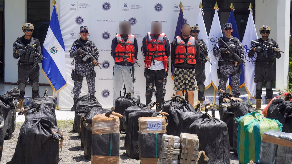 Dos ecuatorianos y un colombiano van a juicio por tráfico de cocaína en tribunales de El Salvador | 3 | Dos ecuatorianos y un colombiano van a juicio por tráfico de cocaína en tribunales de El Salvador - Noticias de hoy en República Dominicana | De Último Minuto