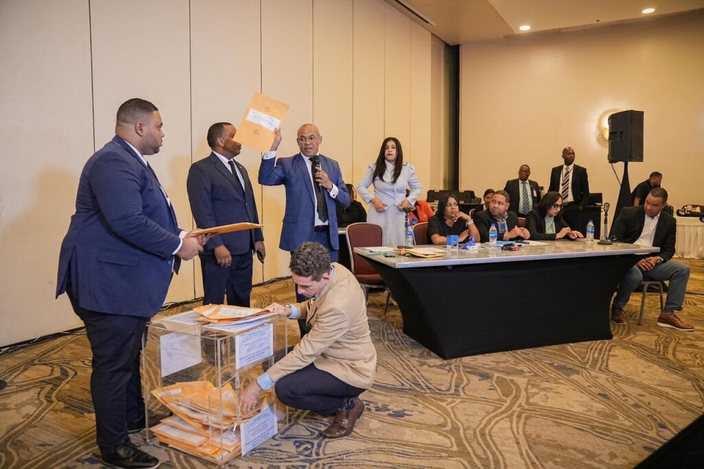 PROMESE/CAL garantiza abastecimiento de medicamentos con licitación de RD$2,485 millones | 2 | PROMESE/CAL garantiza abastecimiento de medicamentos con licitación de RD$2,485 millones - Noticias de hoy en República Dominicana | De Último Minuto