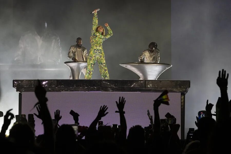 Shakira, Madonna y BTS encabezarán el primer show de medio tiempo en una final del Mundial | 4 | Shakira, Madonna y BTS encabezarán el primer show de medio tiempo en una final del Mundial - Noticias de hoy en República Dominicana | De Último Minuto