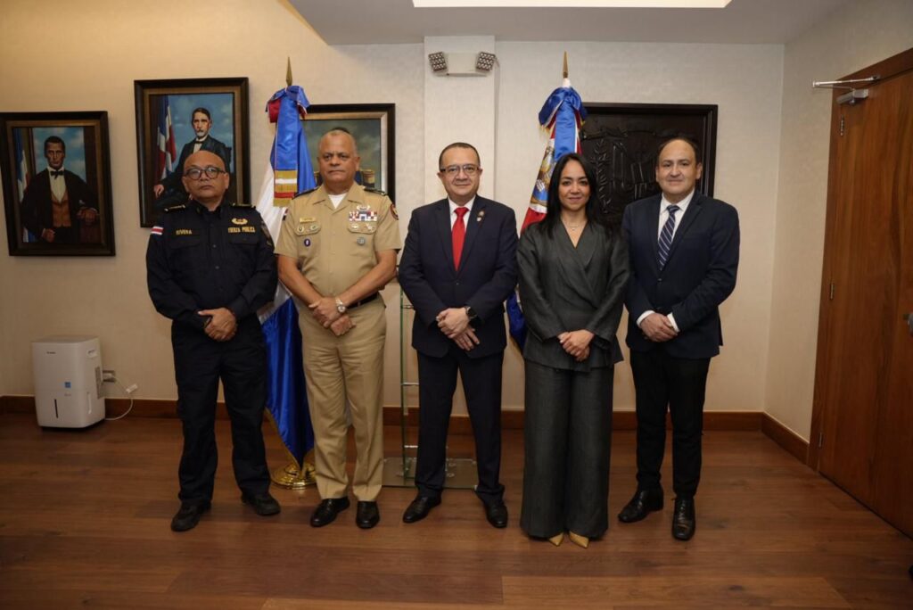 Ministro de Seguridad de Costa Rica visita RD - Noticias de hoy en República Dominicana | De Último Minuto