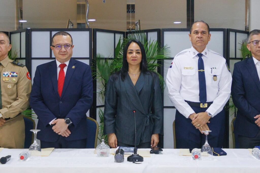Ministro de Seguridad de Costa Rica visita RD - Noticias de hoy en República Dominicana | De Último Minuto