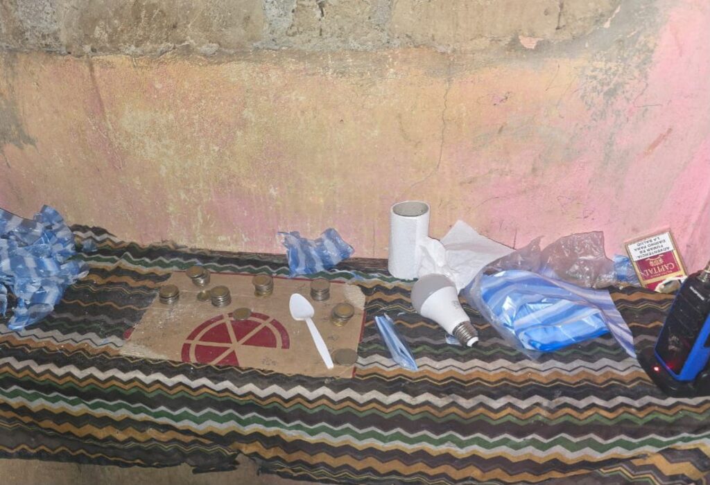 Policía ocupa drogas y detiene a tres personas en La Vega | 4 | Policía ocupa drogas y detiene a tres personas en La Vega - Noticias de hoy en República Dominicana | De Último Minuto