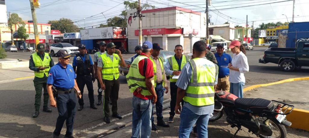 Operativo conjunto fortalece la seguridad vial y el cumplimiento de la Ley de Tránsito en La Vega | 3 | Operativo conjunto fortalece la seguridad vial y el cumplimiento de la Ley de Tránsito en La Vega - Noticias de hoy en República Dominicana | De Último Minuto