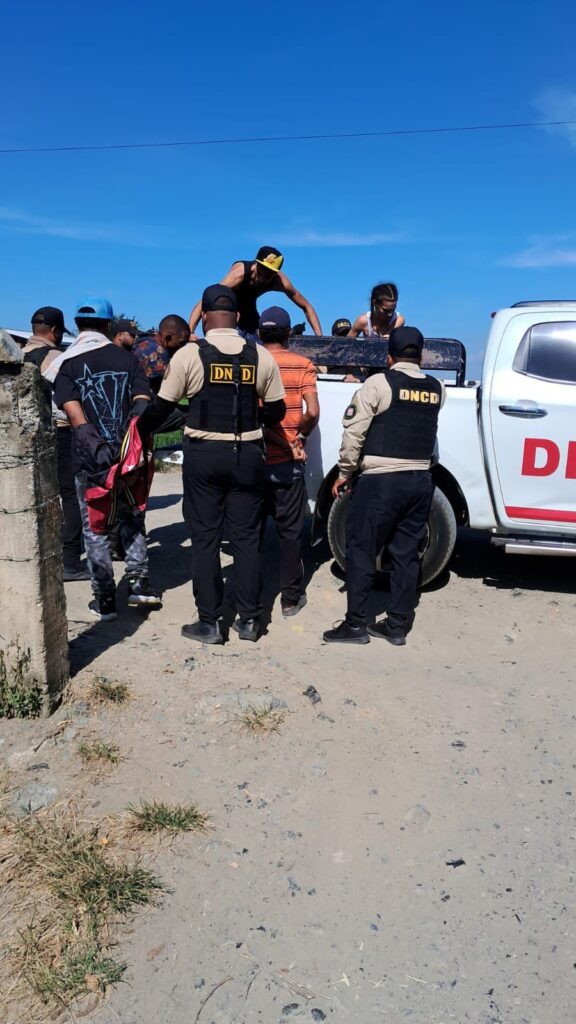 DNCD ocupa más de 6,500 gramos de drogas y arresta a 43 personas en operativos | 6 | DNCD ocupa más de 6,500 gramos de drogas y arresta a 43 personas en operativos - Noticias de hoy en República Dominicana | De Último Minuto