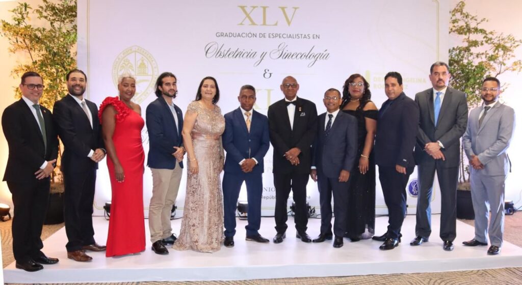 HMDER gradúa 15 nuevos especialistas en Obstetricia, Ginecología y Neonatología - Noticias de hoy en República Dominicana | De Último Minuto