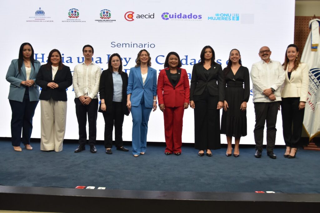 Ley de Cuidados gana impulso en el Congreso con jornadas promovidas por el Ministerio de la Mujer | 3 | Ley de Cuidados gana impulso en el Congreso con jornadas promovidas por el Ministerio de la Mujer - Noticias de hoy en República Dominicana | De Último Minuto