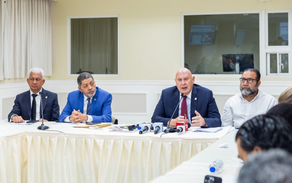 Comisión Bicameral escuchará a Magín Díaz y la AIRD | 1 | Comisión Bicameral escuchará a Magín Díaz y la AIRD - Noticias de hoy en República Dominicana | De Último Minuto