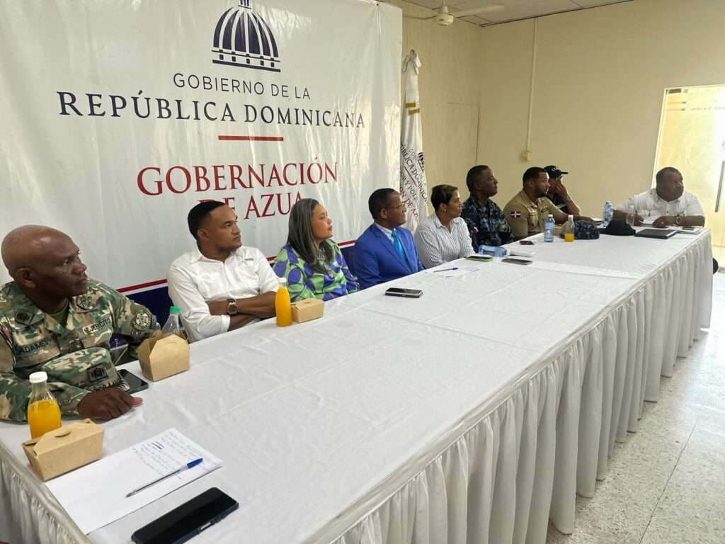 Gobernadora participa en Mesa de Seguridad, Ciudadanía y Género en Azua - Noticias de hoy en República Dominicana | De Último Minuto