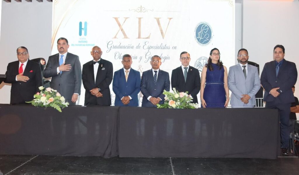 HMDER gradúa 15 nuevos especialistas en Obstetricia, Ginecología y Neonatología - Noticias de hoy en República Dominicana | De Último Minuto
