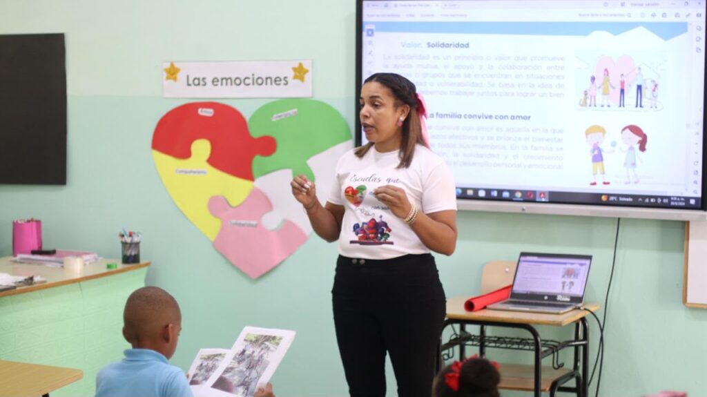 Inicia última etapa de la Evaluación de Desempeño Docente con más de 115 mil maestros convocados | 6 | Inicia última etapa de la Evaluación de Desempeño Docente con más de 115 mil maestros convocados - Noticias de hoy en República Dominicana | De Último Minuto