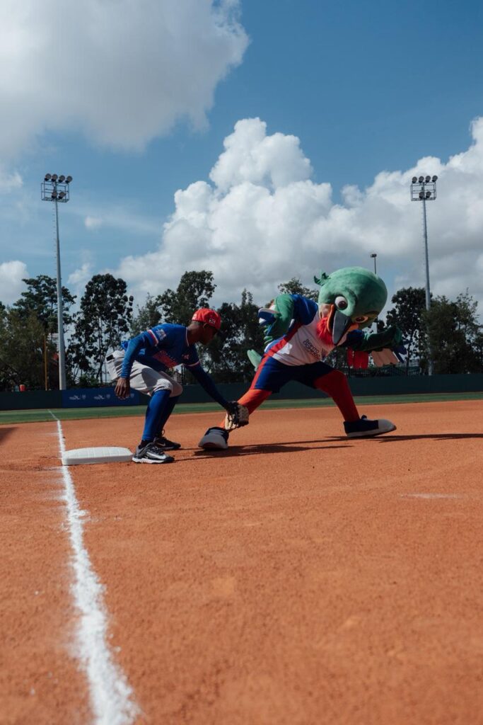 MIVHED acelera entrega de obras deportivas rumbo a Santo Domingo 2026 - Noticias de hoy en República Dominicana | De Último Minuto
