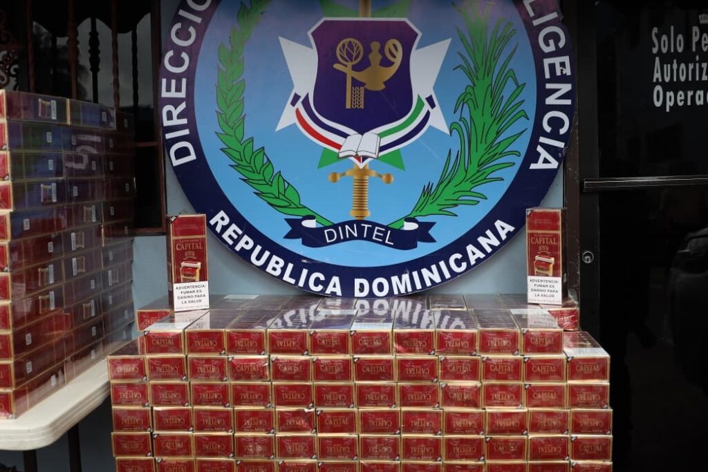 PN ocupa más de 329 mil cigarrillos de contrabando y retiene 52 máquinas tragamonedas en operativos secuenciales - Noticias de hoy en República Dominicana | De Último Minuto