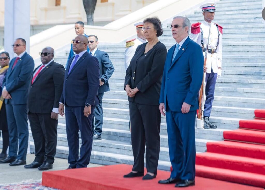 Presidente Abinader recibe a su homóloga de Surinam en visita oficial para fortalecer la cooperación bilateral - Noticias de hoy en República Dominicana | De Último Minuto