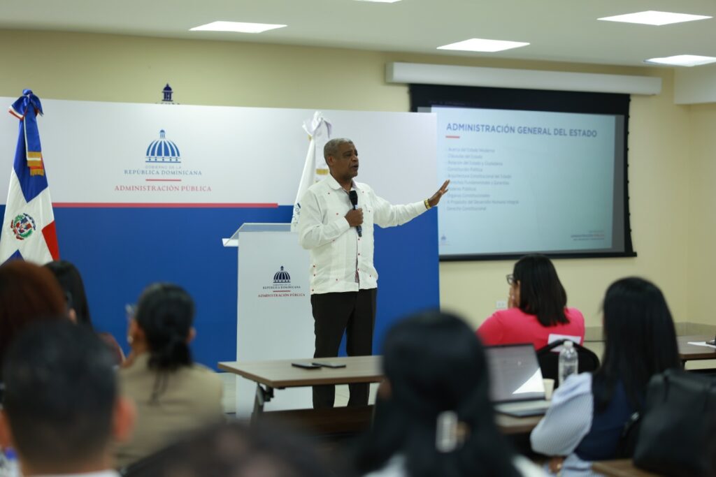 Inicia segunda edición del Curso Especializado en Administración Pública para periodistas y comunicadores - Noticias de hoy en República Dominicana | De Último Minuto