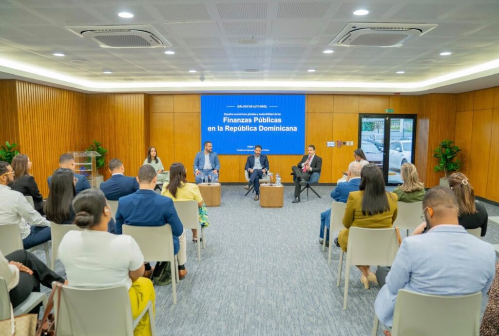 Egresados de BARNA Management School lanzan iniciativa para impulsar el diálogo sobre los principales desafíos nacionales | 3 | Egresados de BARNA Management School lanzan iniciativa para impulsar el diálogo sobre los principales desafíos nacionales - Noticias de hoy en República Dominicana | De Último Minuto