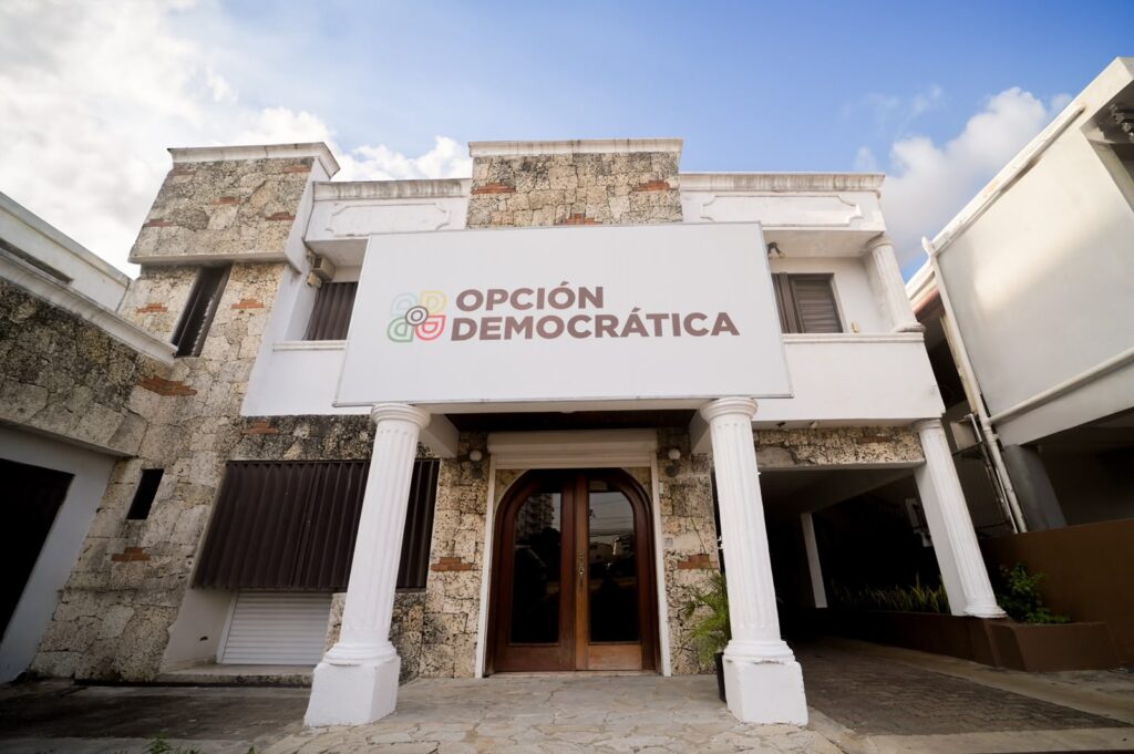 Opción Democrática volverá a protestar este miércoles para exigir rebaja en los combustibles | 4 | Opción Democrática volverá a protestar este miércoles para exigir rebaja en los combustibles - Noticias de hoy en República Dominicana | De Último Minuto