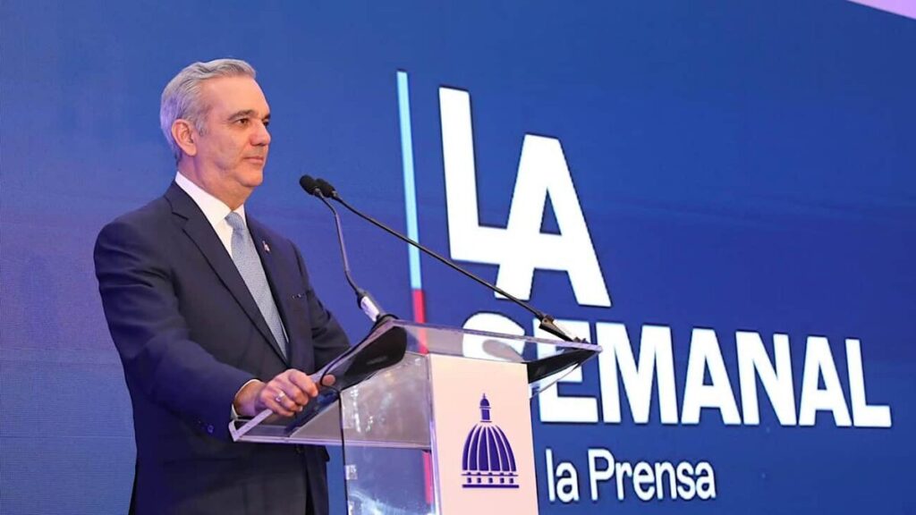 Abinader cambia formato de “LA Agenda Semanal”: periodistas no podrán asistir presencialmente