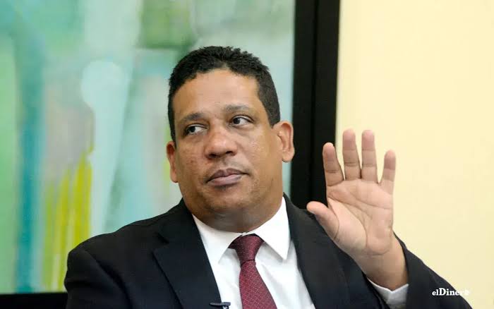 Director de Contrataciones Públicas revela desarticulación de un “cártel de proveedores” que operaba con decenas de empresas