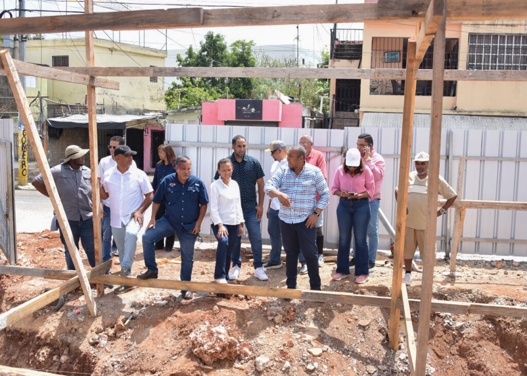 José Andújar supervisa obras en Santo Domingo y anuncia entrega de 14 proyectos