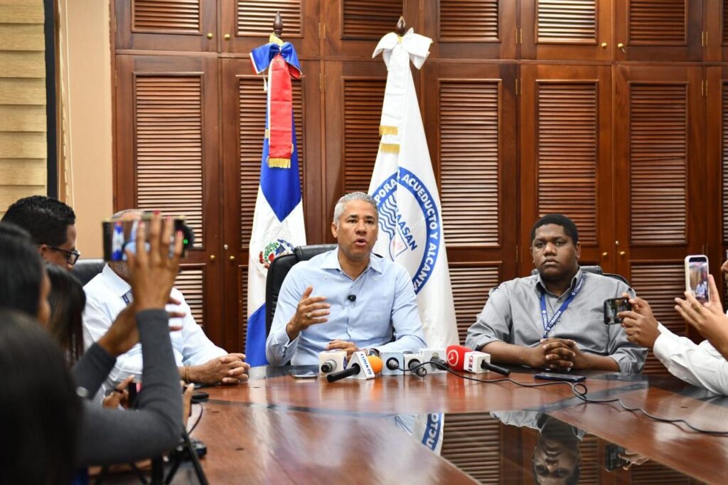 Andrés Cueto pondera ampliación del Acueducto del Cibao Central como un paso histórico para garantizar agua a Santiago y Moca