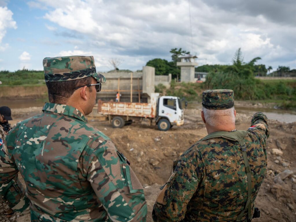 Ejército realiza supervisión militar de tres días en la frontera con Haití