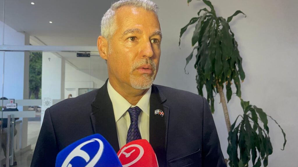 Embajador de Israel en RD advierte sobre posible acto terrorista tras ataque en avión
