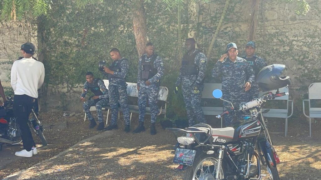 Empleado del INACIF exige seguridad tras daños a instalaciones durante protesta por cadáver de “El Niño”