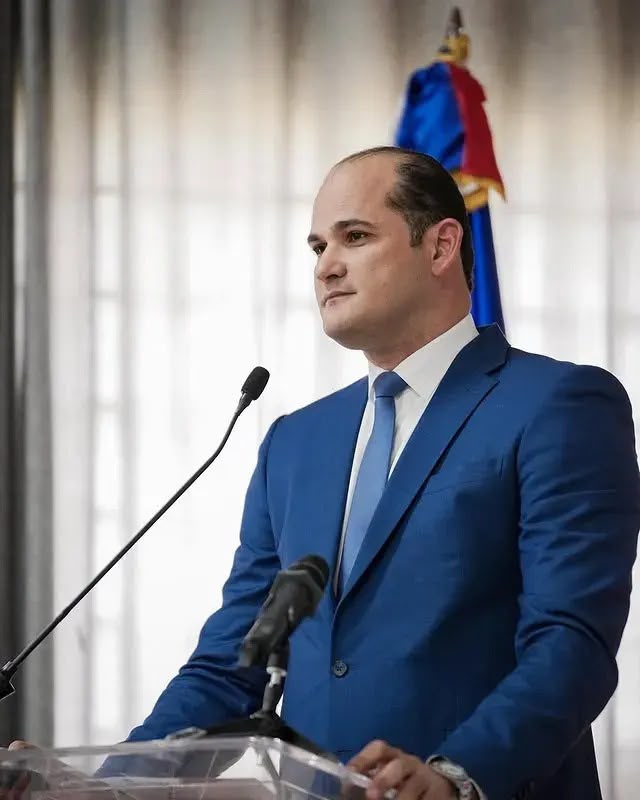 Industria textil y de calzados respalda a Adolfo Pérez y avances en licitación del INABIE