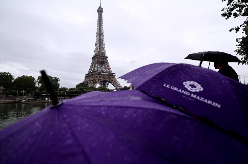 Vista de la ceremonia de inauguración de los Juegos Olímpicos de París 2024, este 26 de julio de 2024, en París, Francia. EFE/ Anna Szilagyi