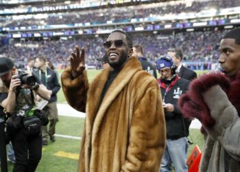 El juez aplaza la decisión sobre la libertad bajo fianza de Diddy a la semana que viene