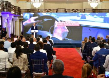 121 entidades públicas y privadas firman Pacto Nacional por la Seguridad Vial