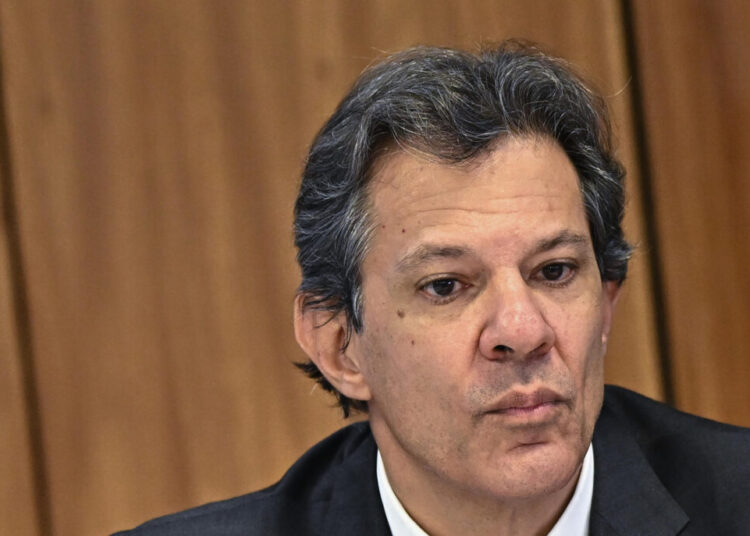 El Gobierno de Brasil anuncia recortes en el gasto por casi 12.000 millones de dólares en dos años