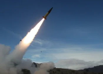 Putin anuncia lanza misil balístico ruso contra Ucrania