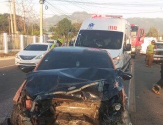 Sistema 911 coordina asistencia en accidente múltiple en Bonao