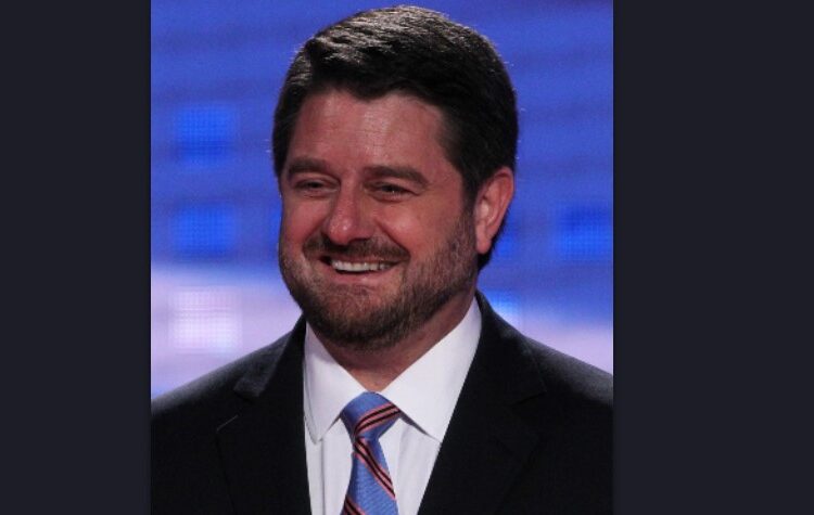 Candidato oficialista Claudio Orrego es reelecto como gobernador de la Región de Santiago