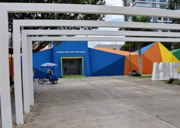 La Plaza de la Cultura ha vuelto a su esplendor en tiempo récord tras el éxito de la Feria Internacional del Libro