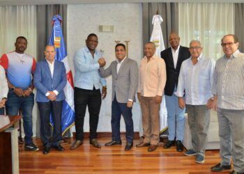 Ministro Kelvin Cruz considera a Mijaín López “figura emblemática” del deporte