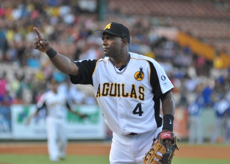Águilas retirarán el número 4 de Miguel Tejada este 23 sábado