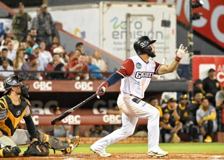 Leurys García jonronea para que Gigantes empaten en cuarto lugar