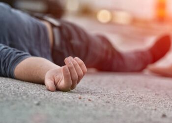 Asesinan de tres disparos a un hombre en Santiago